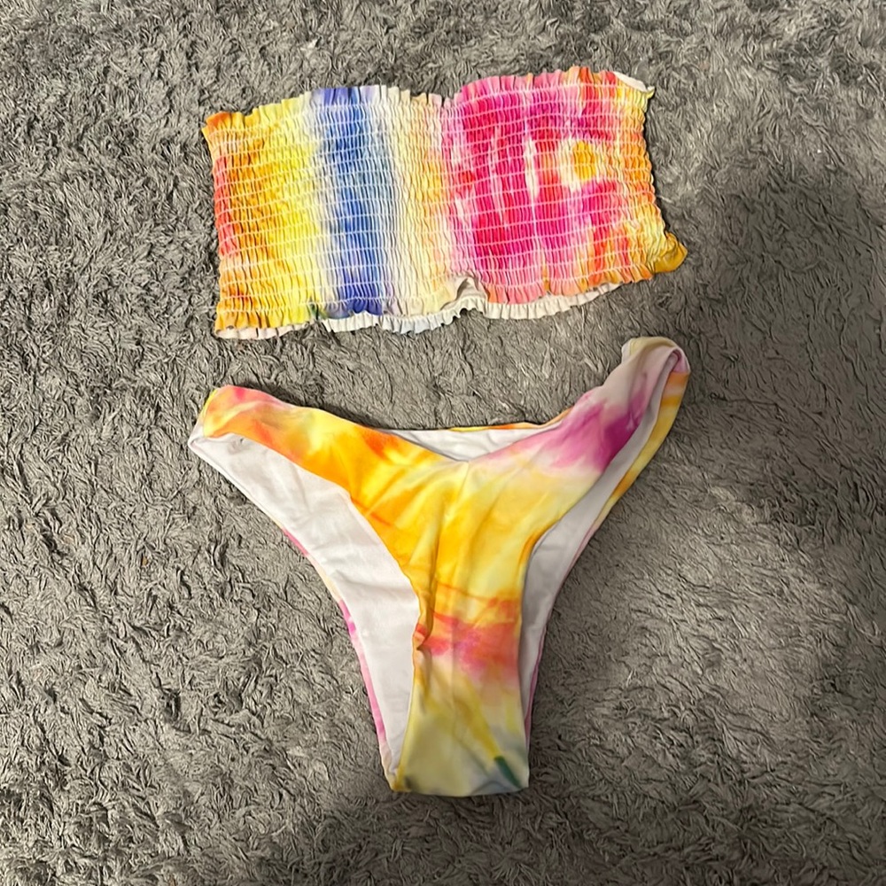 XS FASHION NOVA RAINBOW BIKINI